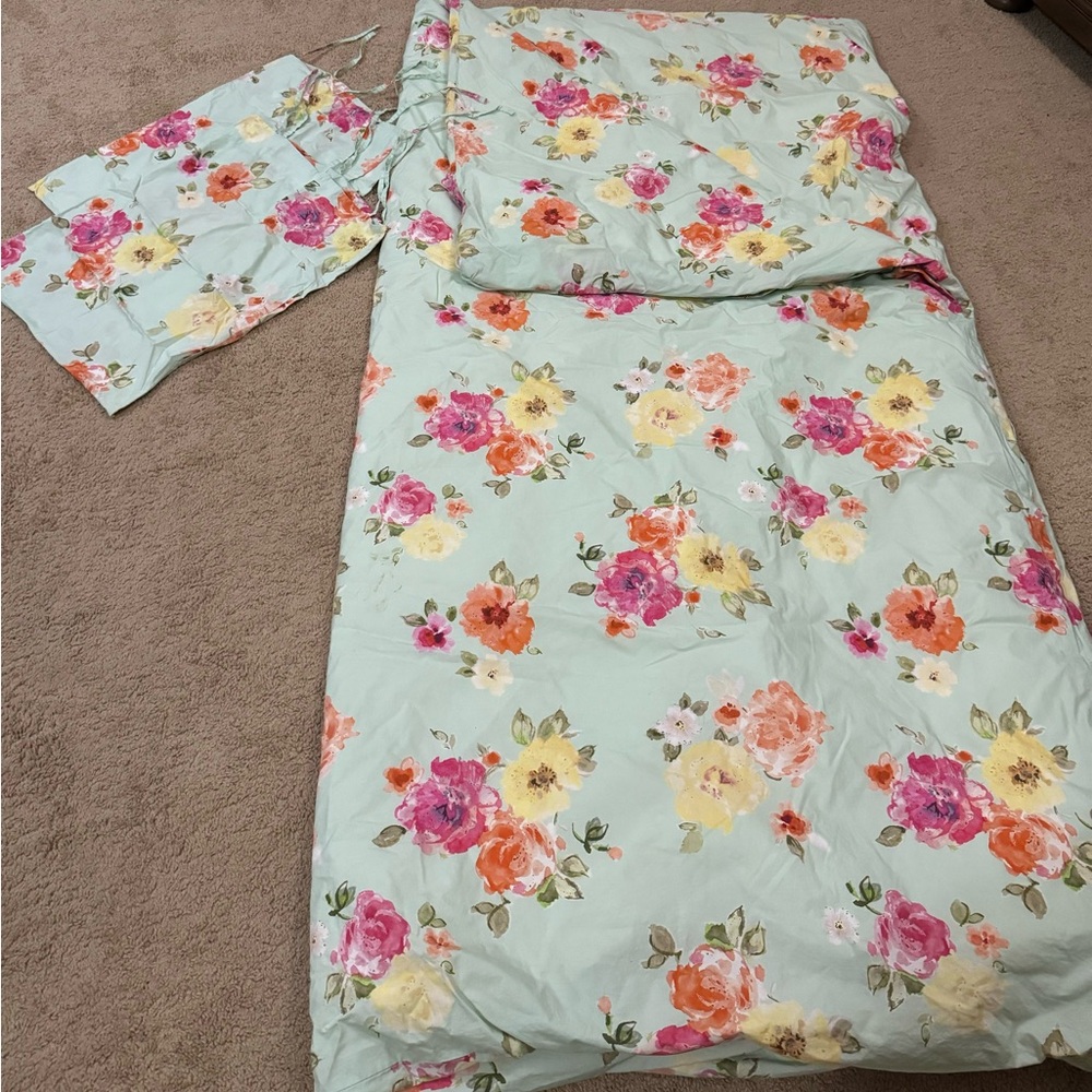 Pottery Barn Full/Queen Duvet set